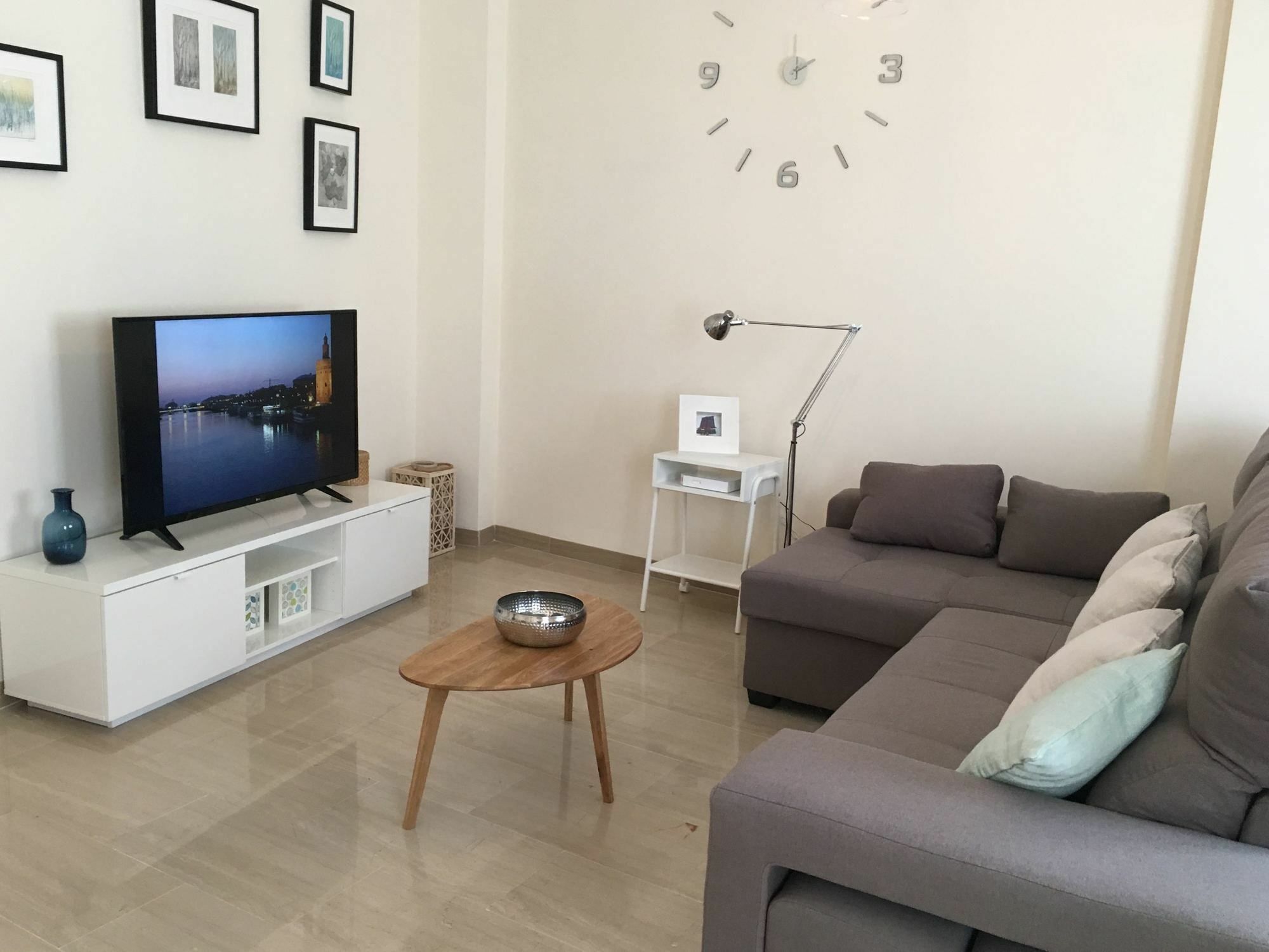 Teodosio Apartment Free Parking & Central Ac Seville Exterior photo